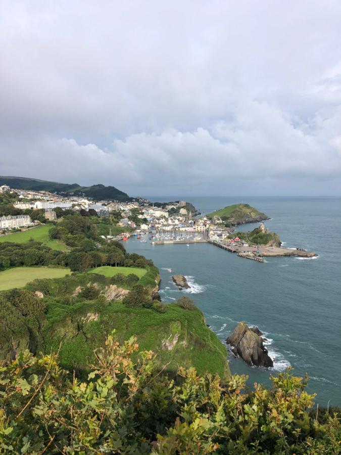 Ilfracombe Apartments エクステリア 写真